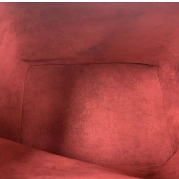 Authentic LOUIS VUITTON NOE RED EPI LEATHER HANDBAG - Picture 2 of 3